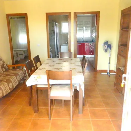Apartamentos La Cova Apartman *